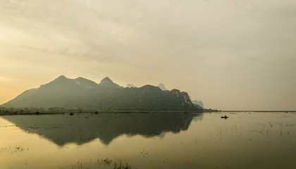驾驶证扣留与吊销的区别